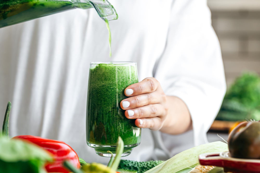 Confira as 3 receitas deliciosas de Suco Detox para desinchar e melhorar a saúde.